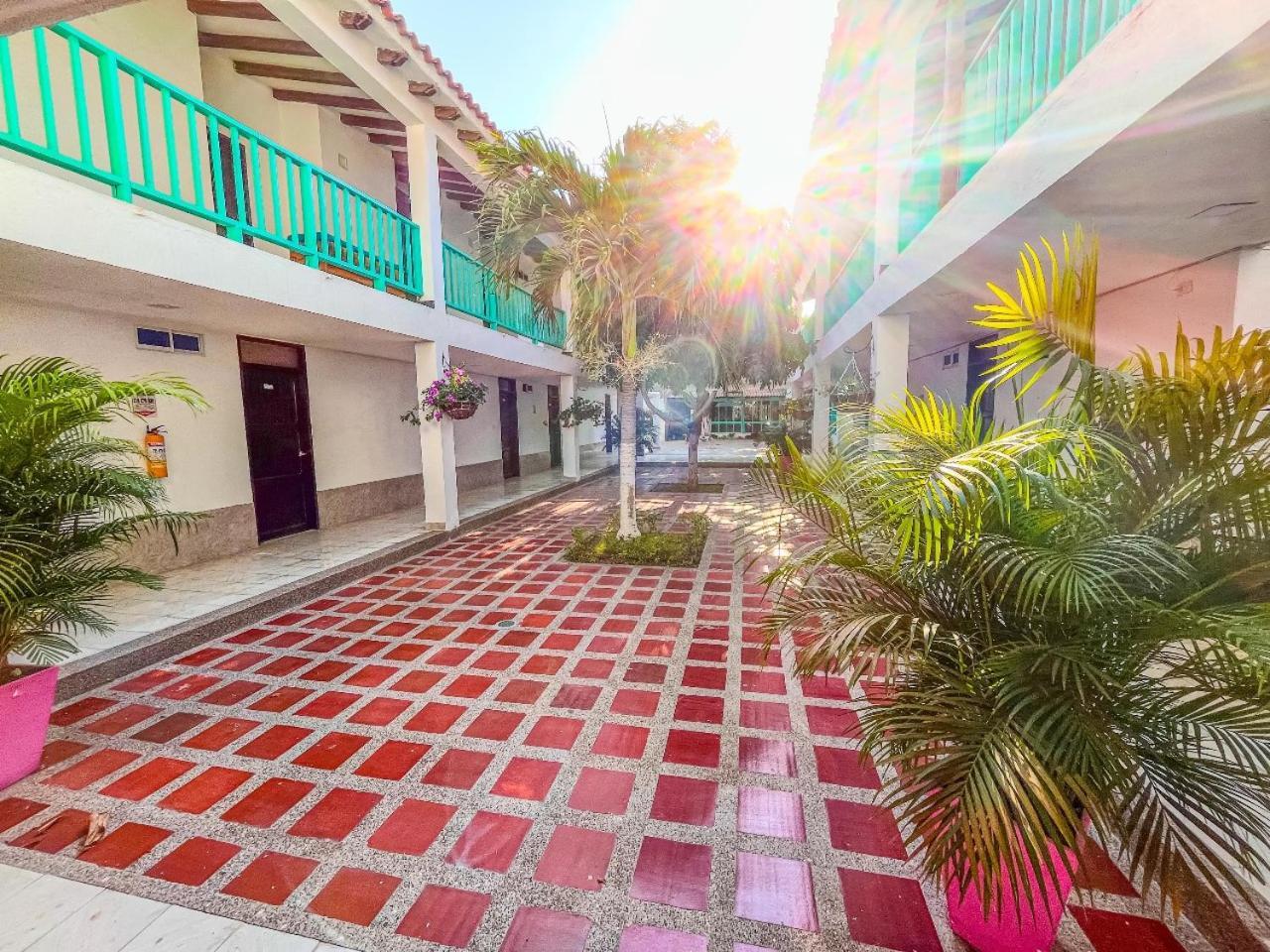 Hotel Los Veleros Santa Marta エクステリア 写真